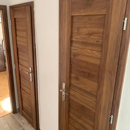 Your 5 With Parking Apartment