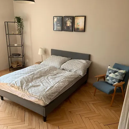 Your 5 With Parking Apartament